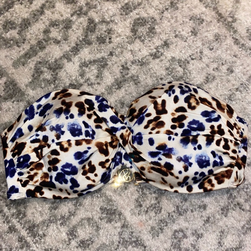 Victoria's Secrets Swim Top